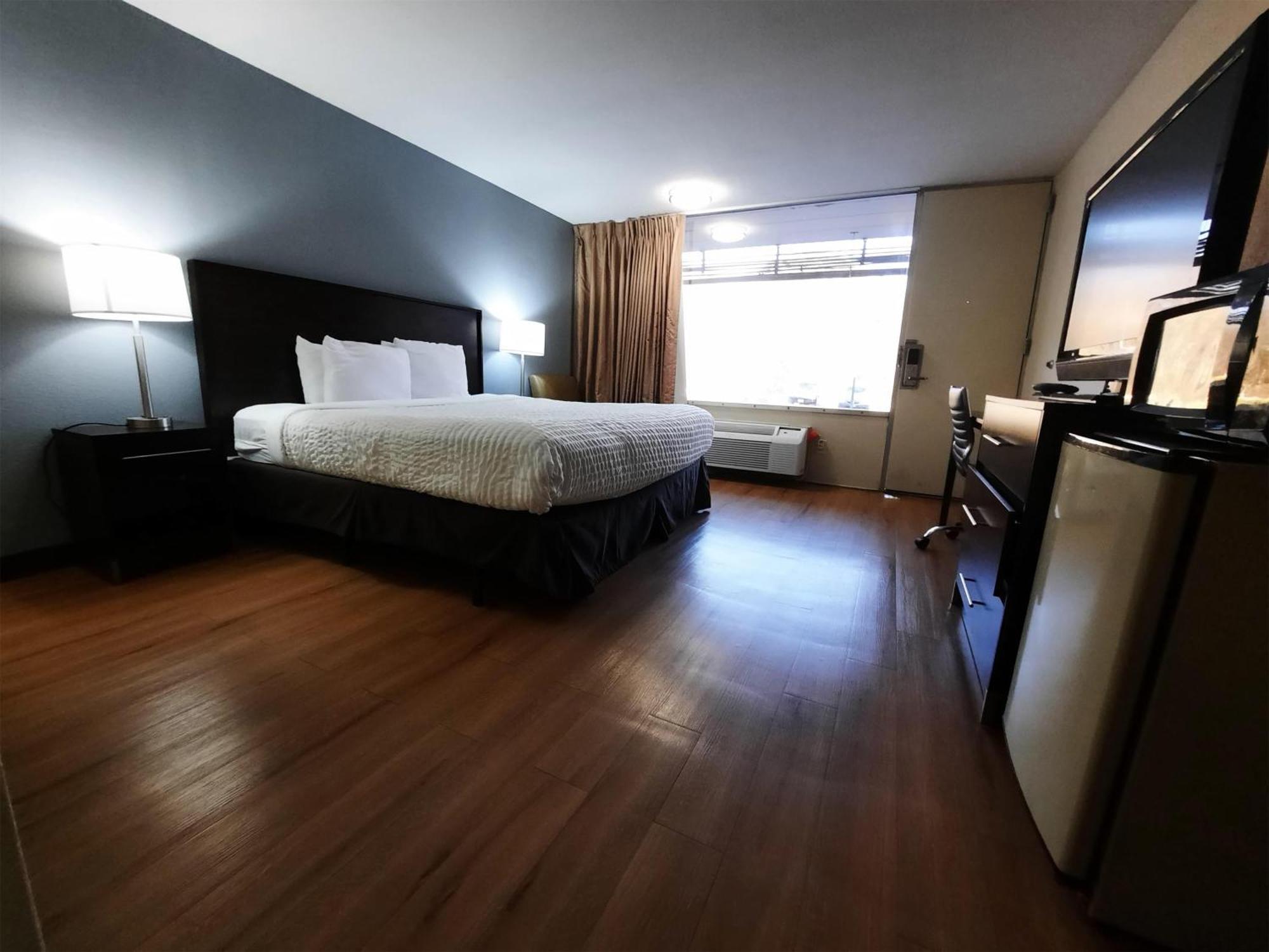 Americas Best Value Inn Moline Exterior foto